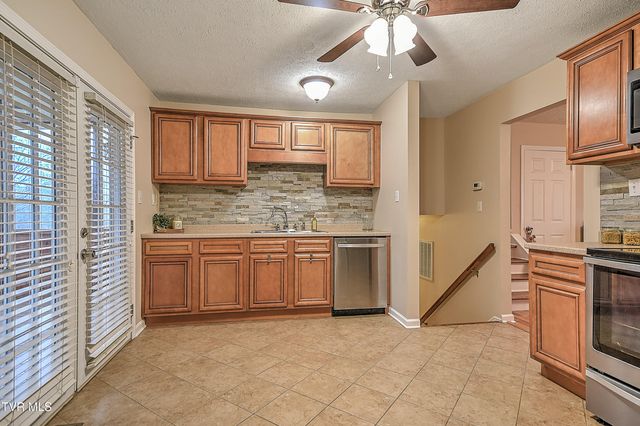 220 Eastwood Drive, Bluff City, TN 37618