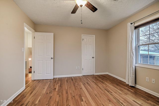 220 Eastwood Drive, Bluff City, TN 37618