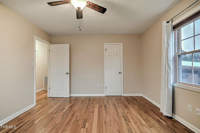 220 Eastwood Drive, Bluff City, TN 37618