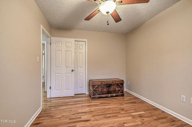 220 Eastwood Drive, Bluff City, TN 37618