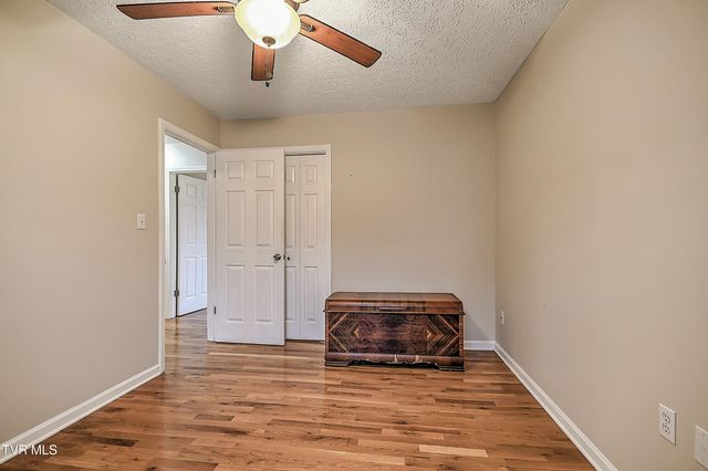 220 Eastwood Drive, Bluff City, TN 37618