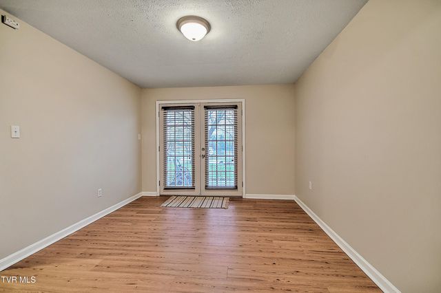 220 Eastwood Drive, Bluff City, TN 37618