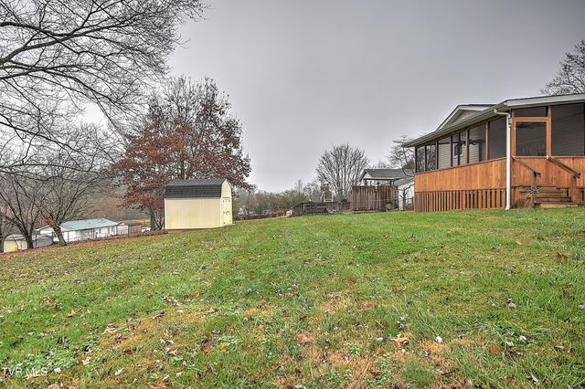 220 Eastwood Drive, Bluff City, TN 37618