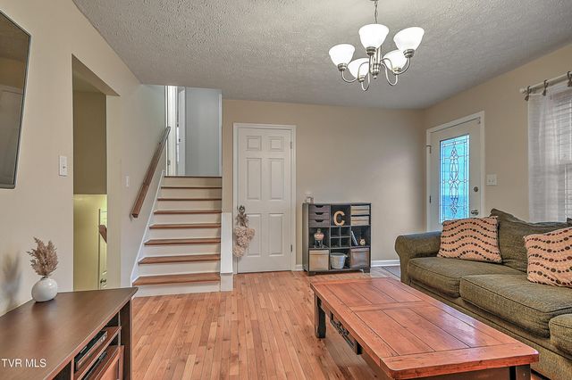 220 Eastwood Drive, Bluff City, TN 37618