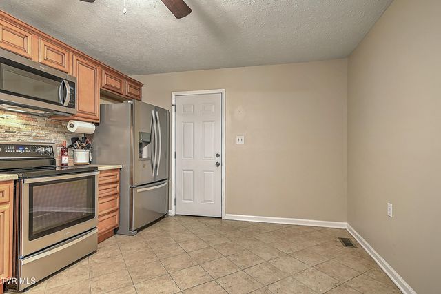 220 Eastwood Drive, Bluff City, TN 37618