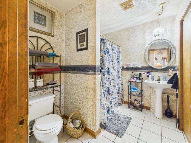 150 Amber Dr DR, Bassett, VA 24055