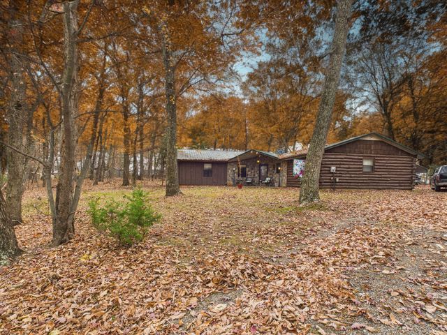 150 Amber Dr DR, Bassett, VA 24055