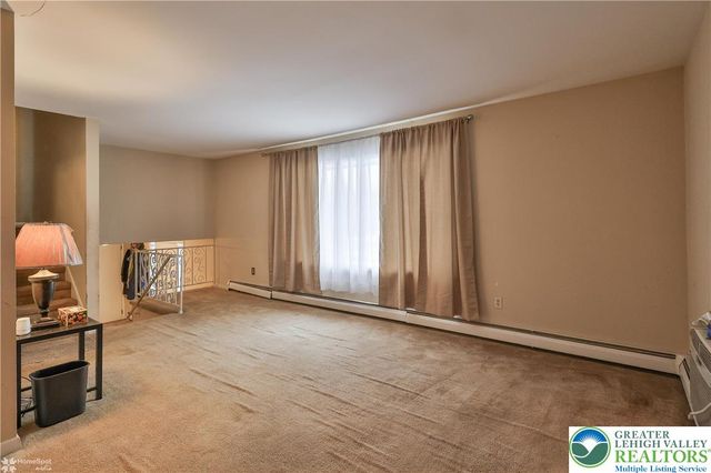 209 North Fairview Street, Nazareth Boro, PA 18064