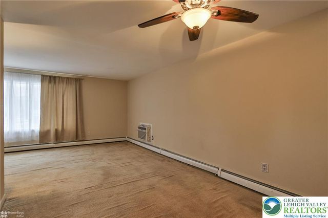 209 North Fairview Street, Nazareth Boro, PA 18064