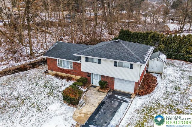 209 North Fairview Street, Nazareth Boro, PA 18064