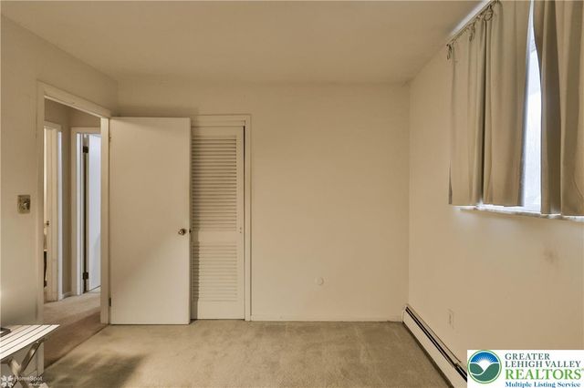 209 North Fairview Street, Nazareth Boro, PA 18064