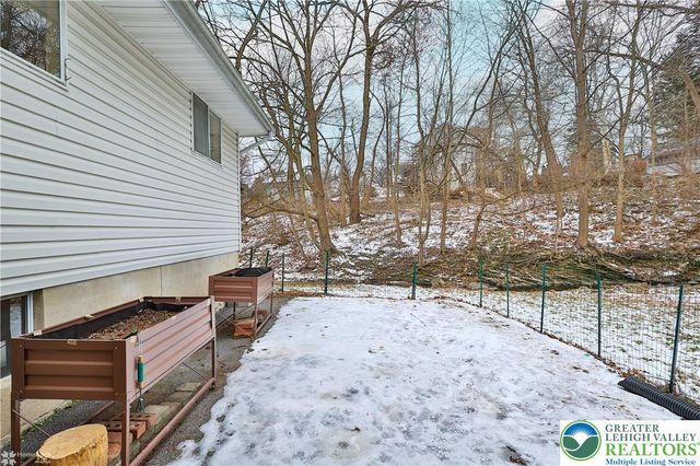 209 North Fairview Street, Nazareth Boro, PA 18064