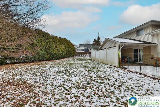 209 North Fairview Street, Nazareth Boro, PA 18064