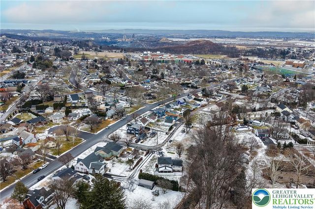 209 North Fairview Street, Nazareth Boro, PA 18064