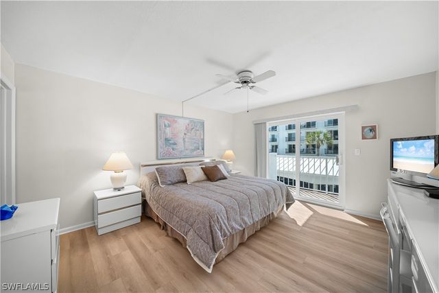 3000 Gulf Shore BLVD N 214, Naples, FL 34103