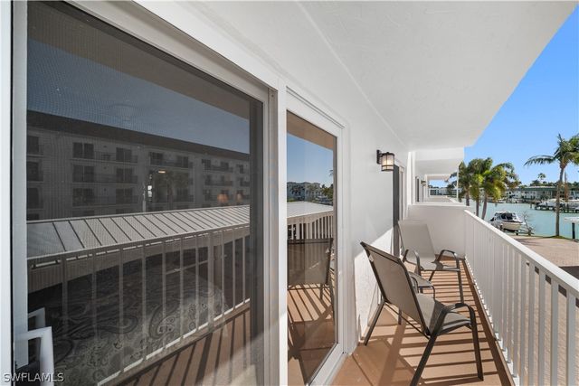 3000 Gulf Shore BLVD N 214, Naples, FL 34103