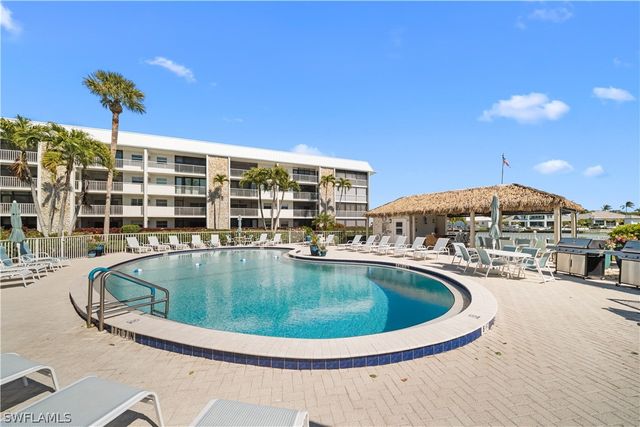 3000 Gulf Shore BLVD N 214, Naples, FL 34103