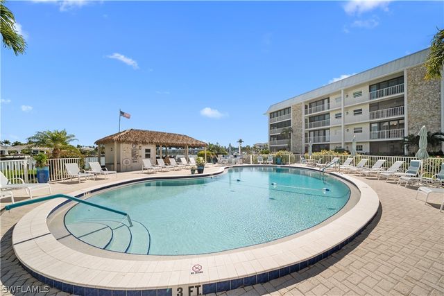 3000 Gulf Shore BLVD N 214, Naples, FL 34103