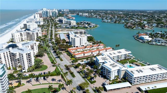 3000 Gulf Shore BLVD N 214, Naples, FL 34103