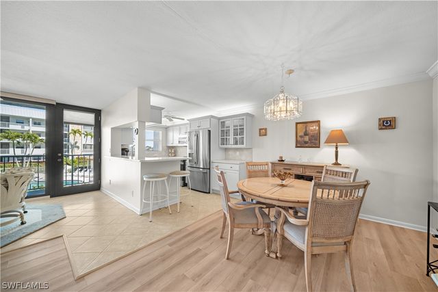 3000 Gulf Shore BLVD N 214, Naples, FL 34103