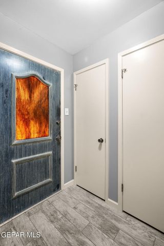 4800 N Stanton, 89, El Paso, TX 79902