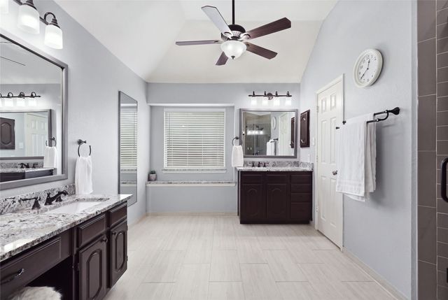 904 Yukon Drive, Lewisville, TX 75077