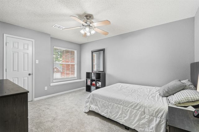 904 Yukon Drive, Lewisville, TX 75077