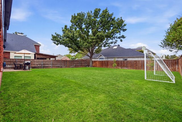 904 Yukon Drive, Lewisville, TX 75077