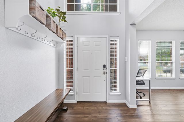 904 Yukon Drive, Lewisville, TX 75077