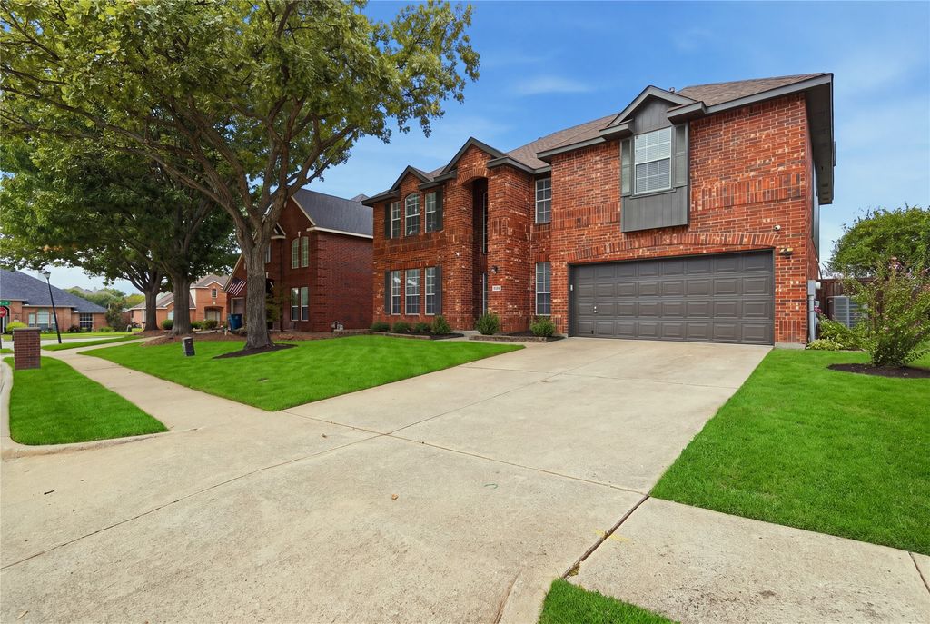 904 Yukon Drive, Lewisville, TX 75077