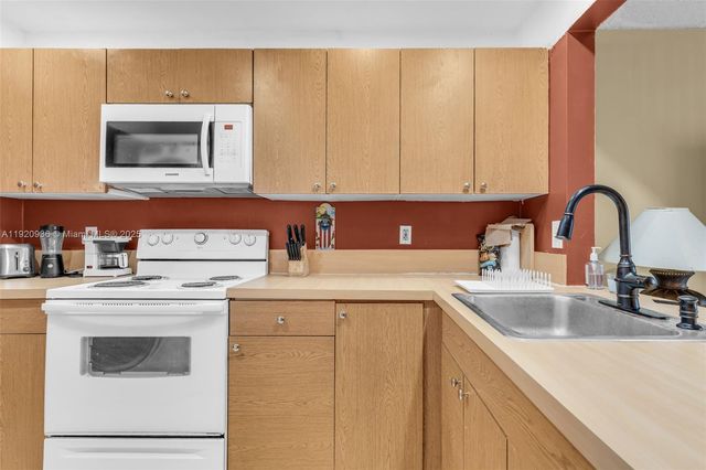 14865 SW 104th St 26-22, Miami, FL 33196