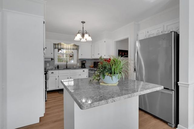 103 Stardust Dr, Shelbyville, TN 37160