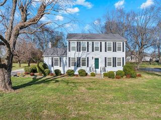 103 Stardust Dr, Shelbyville, TN 37160