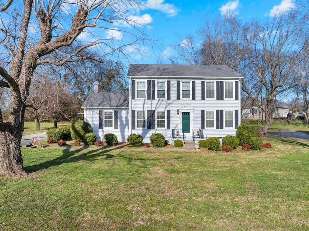 103 Stardust Dr, Shelbyville, TN 37160