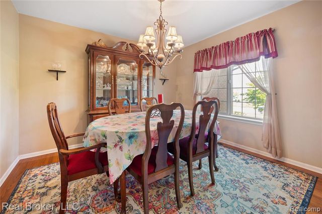58767 Hunters Court, South Lyon, MI 48178