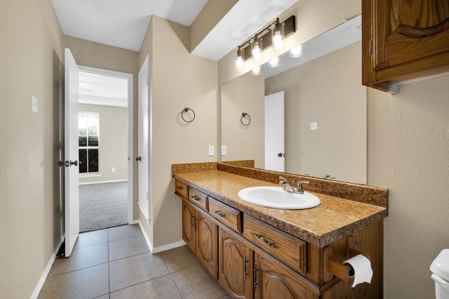 907 Potomac Drive, Lancaster, TX 75134