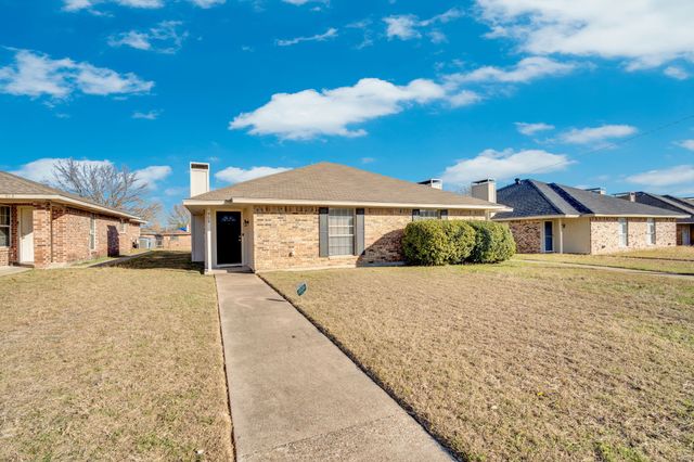 907 Potomac Drive, Lancaster, TX 75134