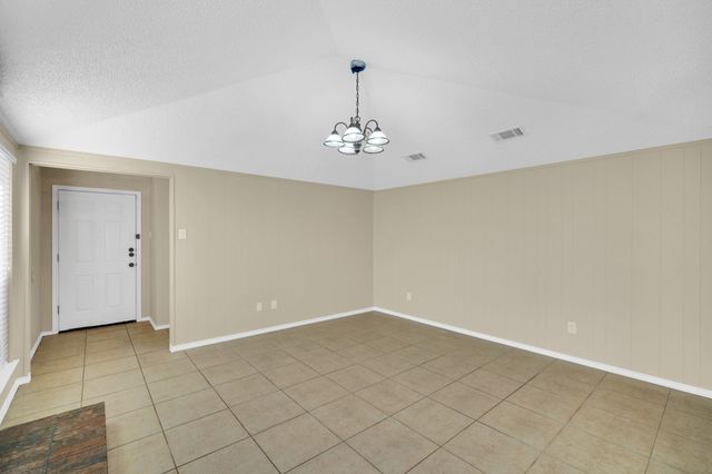 907 Potomac Drive, Lancaster, TX 75134