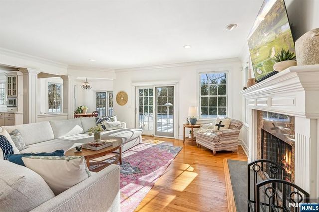 9 Mount Vernon Road, Montclair, NJ 07043