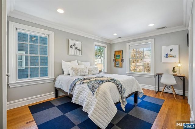 9 Mount Vernon Road, Montclair, NJ 07043