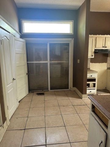 1158 AGNES PLACE ST, Memphis, TN 38104