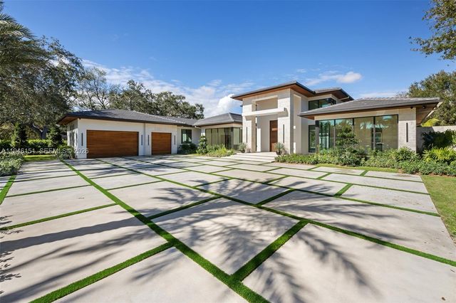 7725 SW 114th Street, Pinecrest, FL 33156