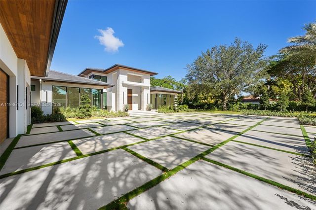 7725 SW 114th Street, Pinecrest, FL 33156