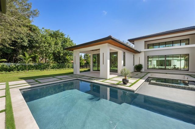 7725 SW 114th Street, Pinecrest, FL 33156