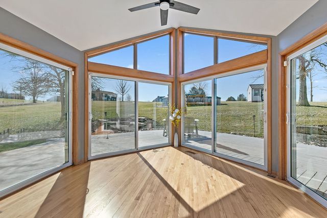 45W169 Hillview Lane, Hampshire, IL 60140