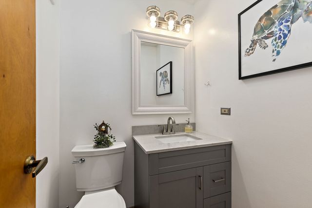 45W169 Hillview Lane, Hampshire, IL 60140