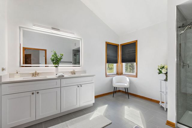 45W169 Hillview Lane, Hampshire, IL 60140