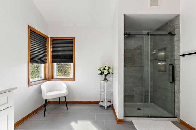 45W169 Hillview Lane, Hampshire, IL 60140