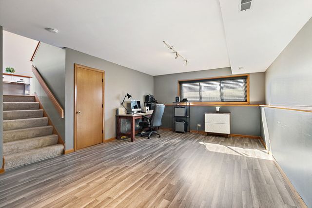 45W169 Hillview Lane, Hampshire, IL 60140