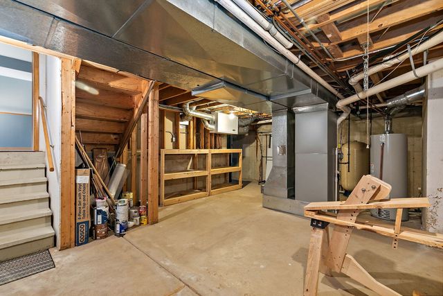 45W169 Hillview Lane, Hampshire, IL 60140